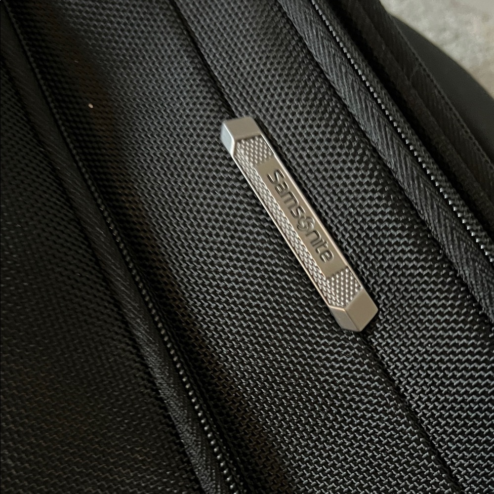 Samsonite Black Rolling laptop Travel Bag - Picture 13 of 13